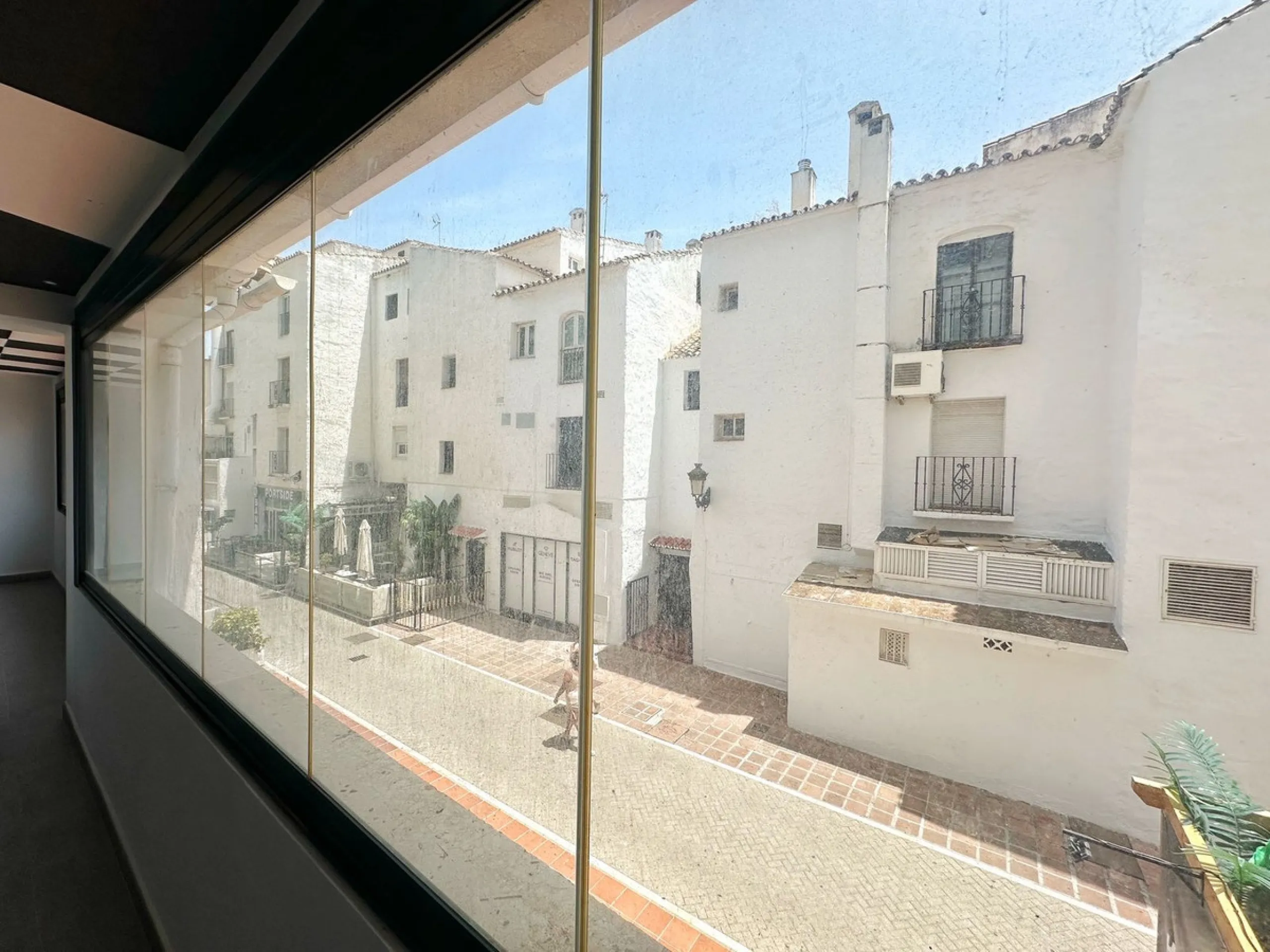 Luxury Commercial Premises for Sale in Puerto Banús, Just 100 Metres from the Sea