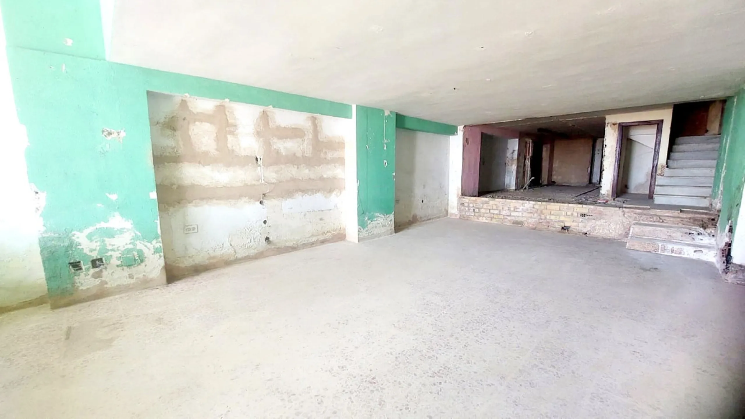 Frontline Beach Commercial Premises – Los Boliches, Fuengirola