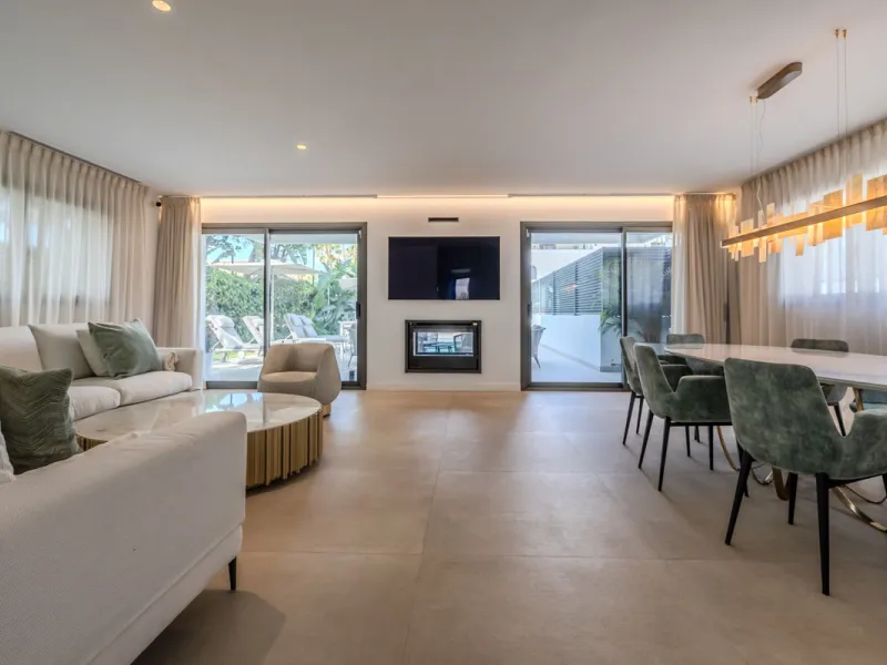Villa Valois: Contemporary Elegance in the Heart of Puerto Banus
