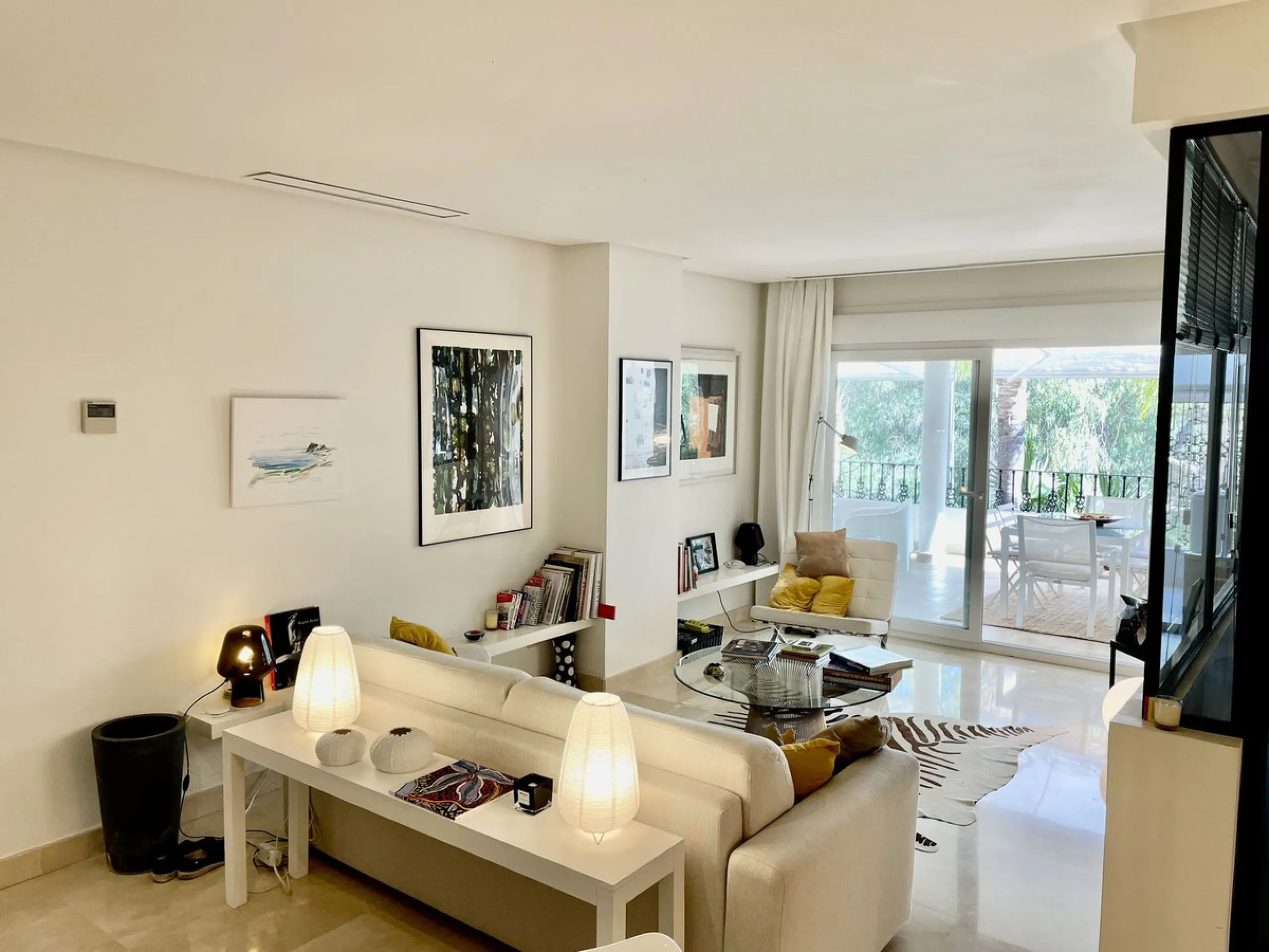 Traumwohnung in Nueva Andalucia: Privatsphäre, Komfort und Ruhe
