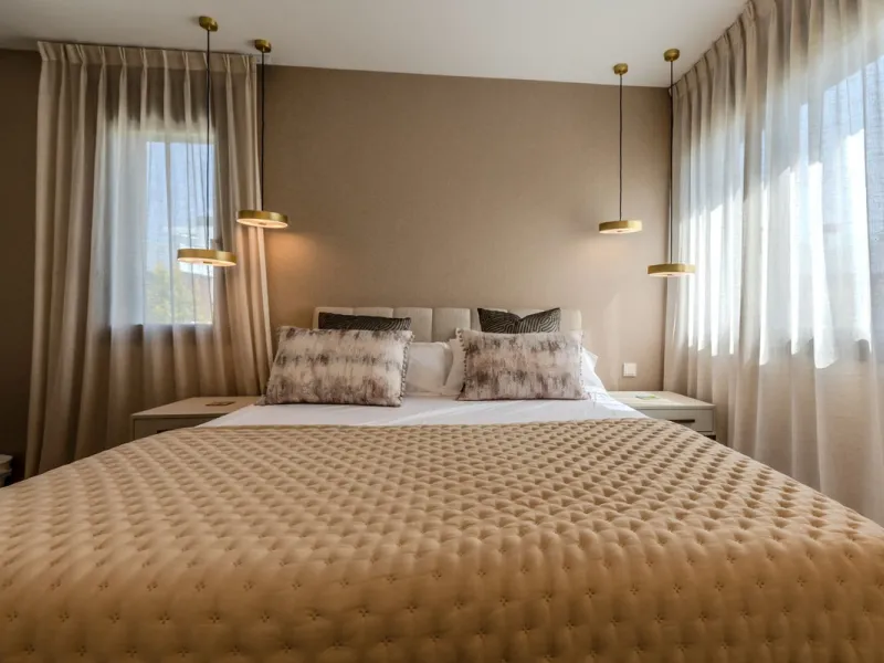 Villa Valois: Contemporary Elegance in the Heart of Puerto Banus