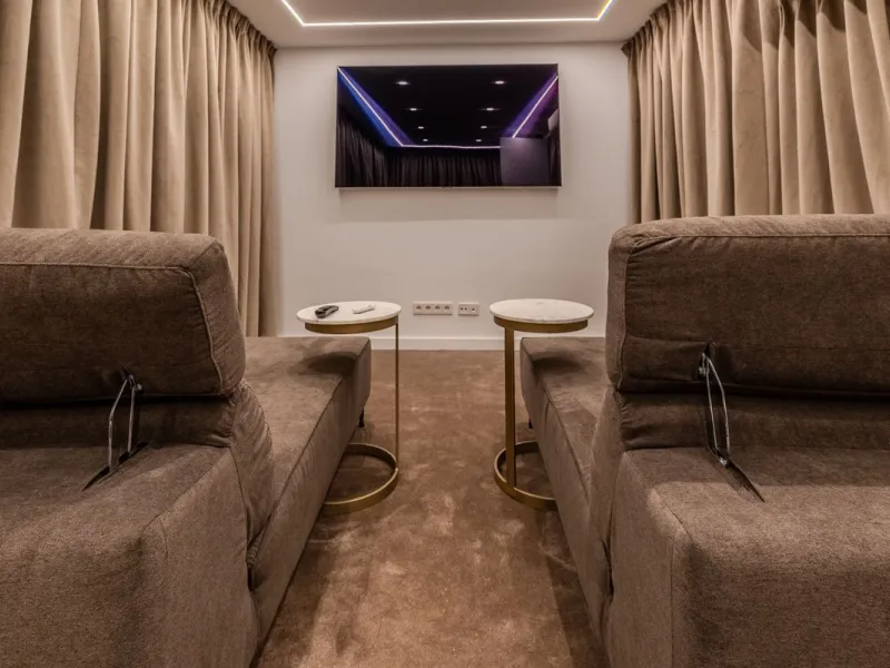 Villa Valois: Contemporary Elegance in the Heart of Puerto Banus