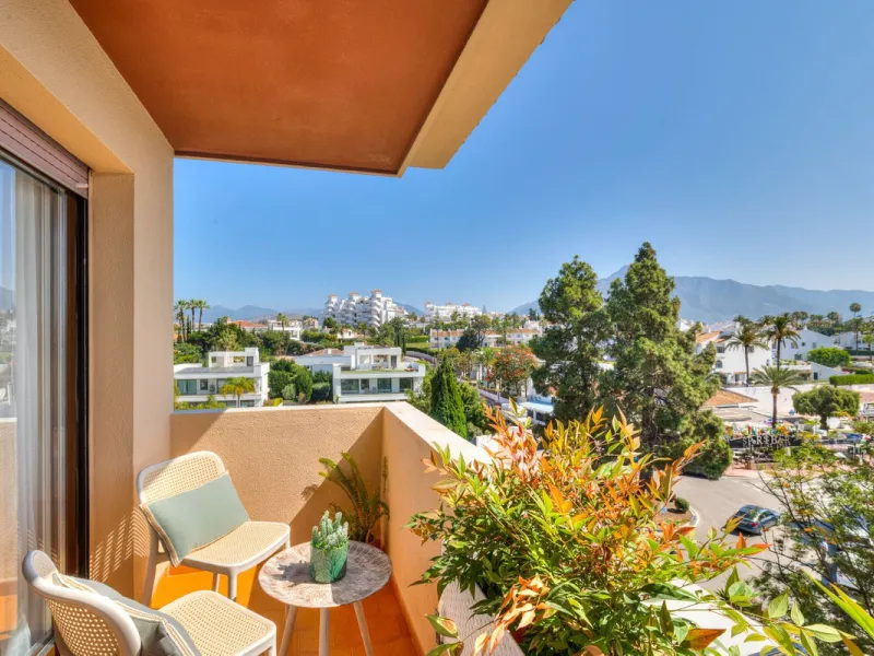 Apartment - Middle Floor Apartment в продаже в Marbella, Málaga. В доме 2 спален и 2 ванных комнат. Площадь дома 107 м²