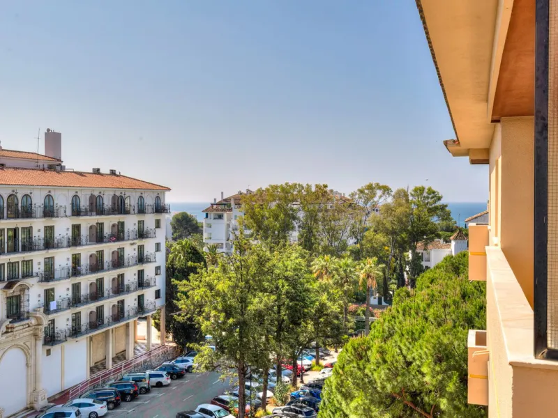 Apartment - Middle Floor Apartment в продаже в Marbella, Málaga. В доме 2 спален и 2 ванных комнат. Площадь дома 107 м²