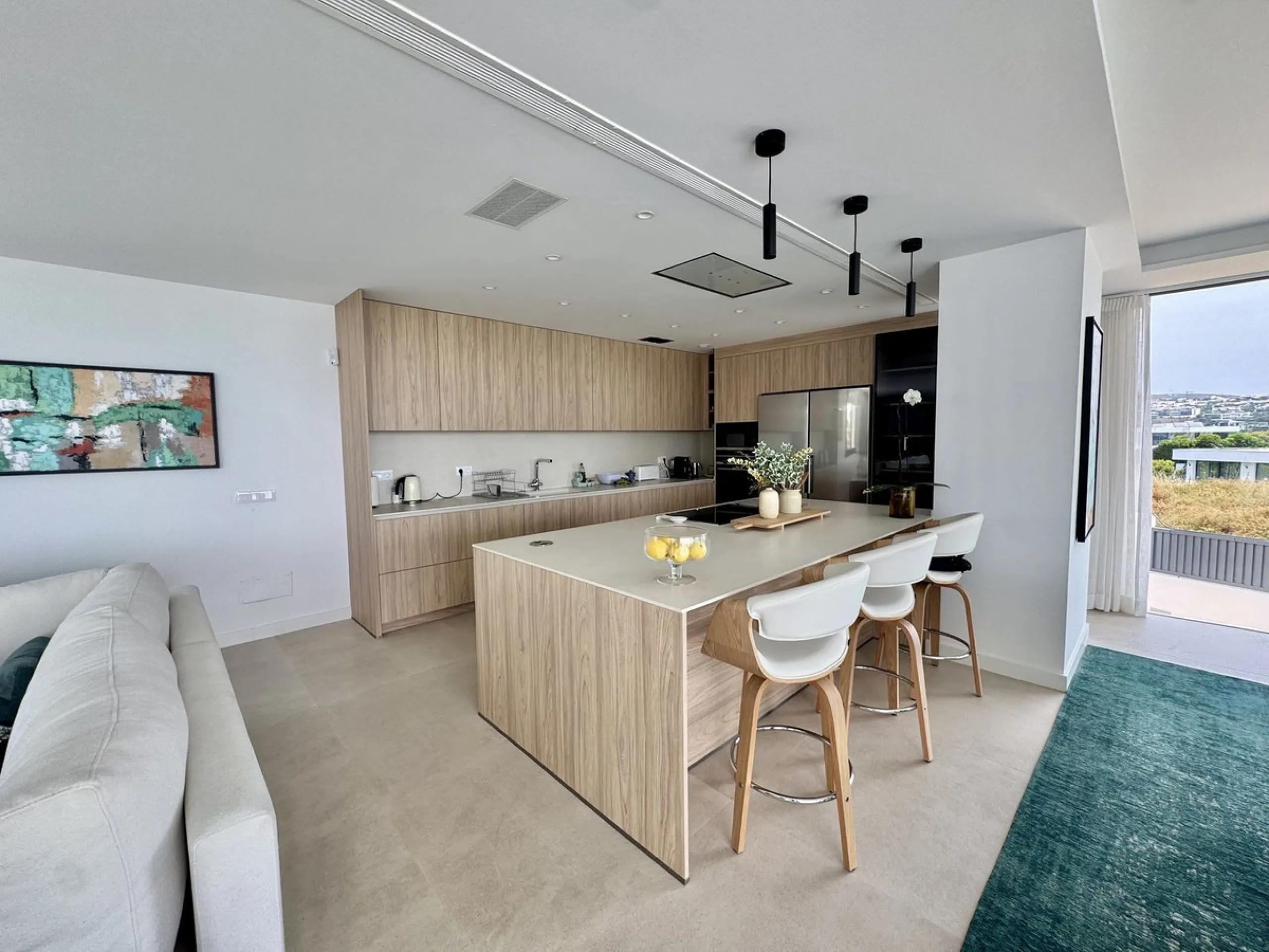House - Detached Villa в продаже в Estepona, Málaga. В доме 6 спален и 7 ванных комнат. Площадь дома 460 м². Площадь участка 1067 м²