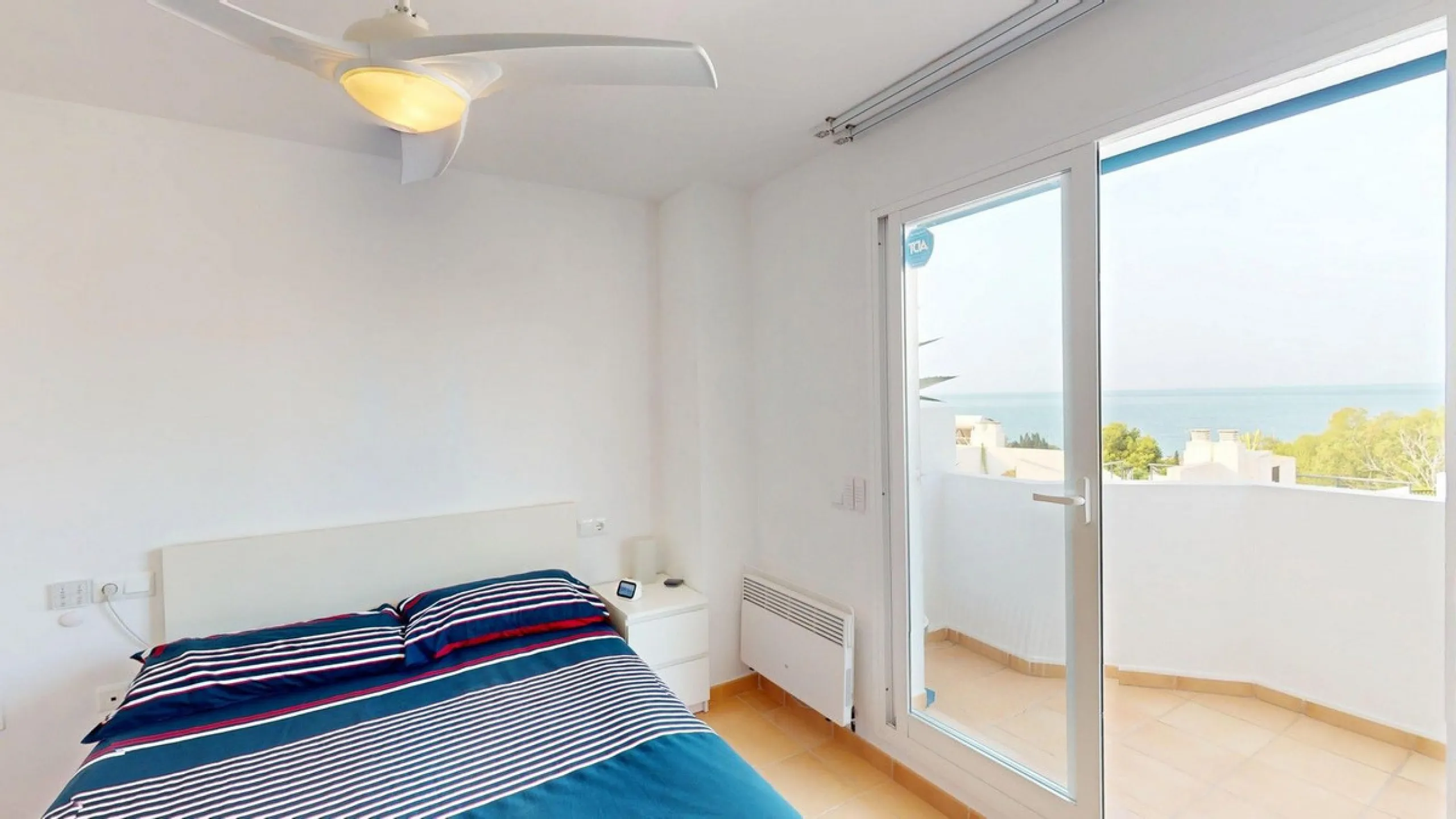 Large townhouse with sea views in Torremuelle, steps away from the British College