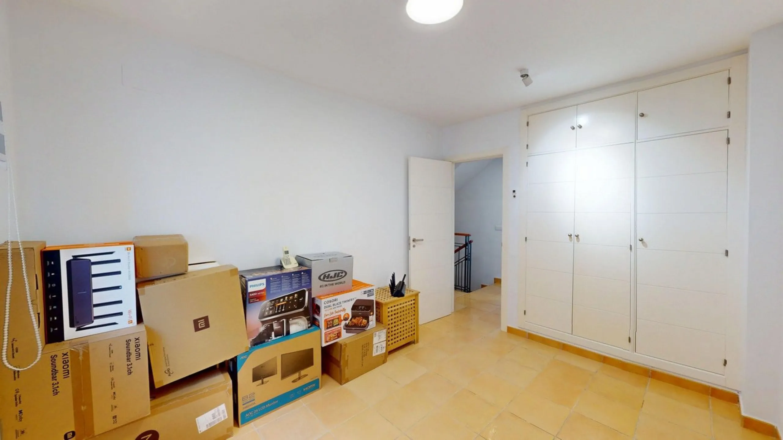 Large townhouse with sea views in Torremuelle, steps away from the British College