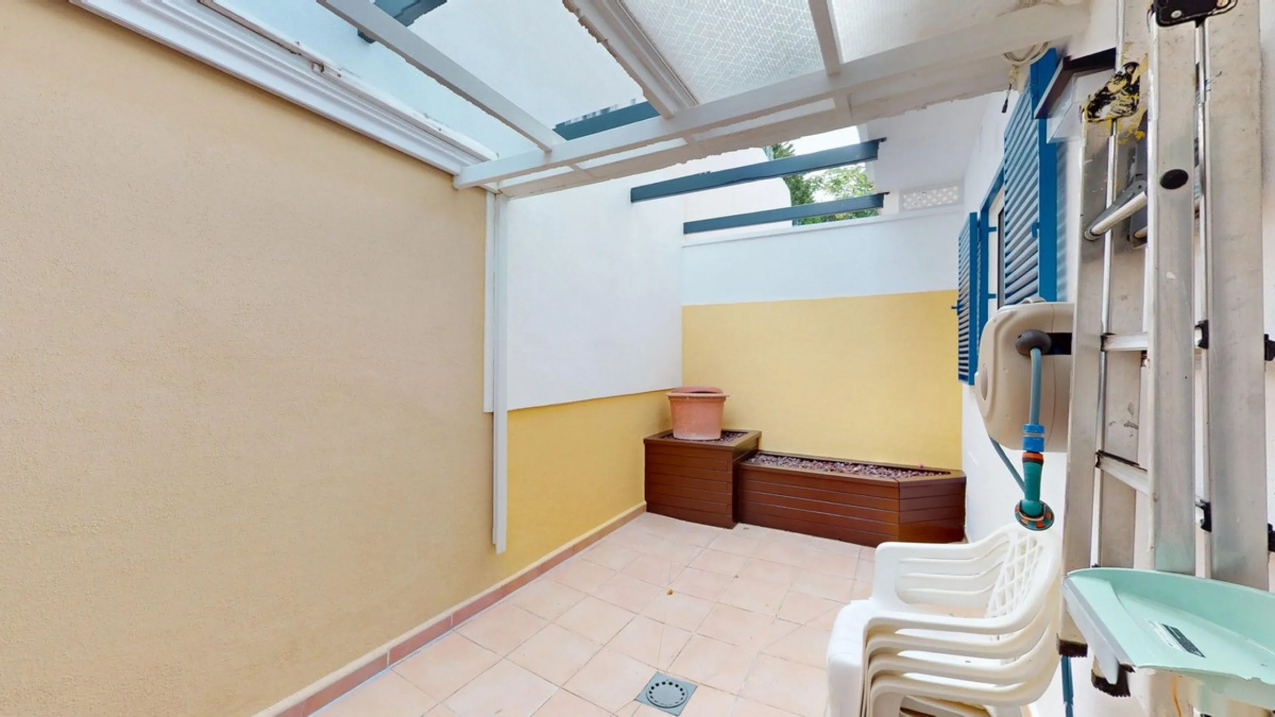 Large townhouse with sea views in Torremuelle, steps away from the British College