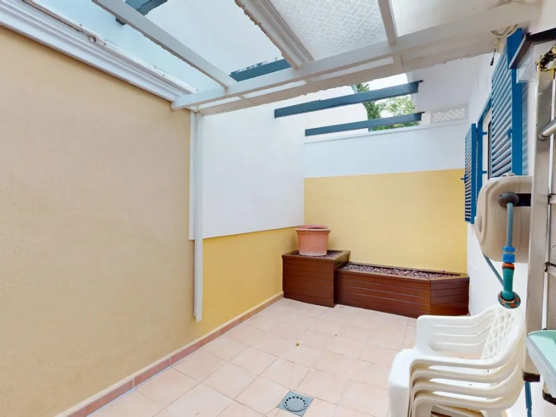 Large townhouse with sea views in Torremuelle, steps away from the British College