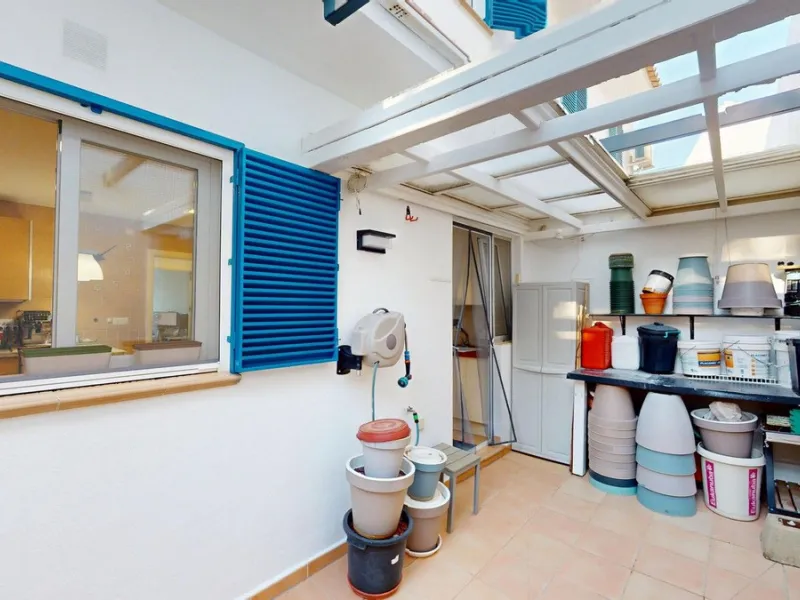 Large townhouse with sea views in Torremuelle, steps away from the British College