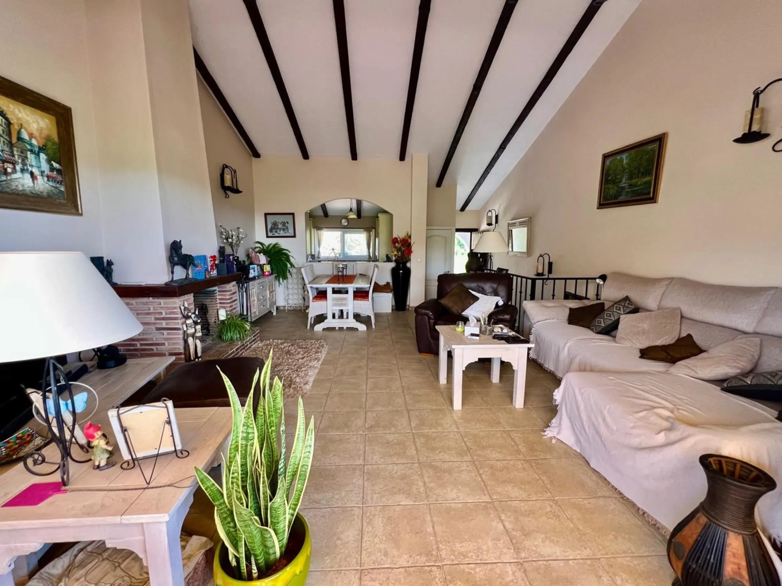 Charming 3-Bedroom Townhouse with Sea Views in Puerto Romano