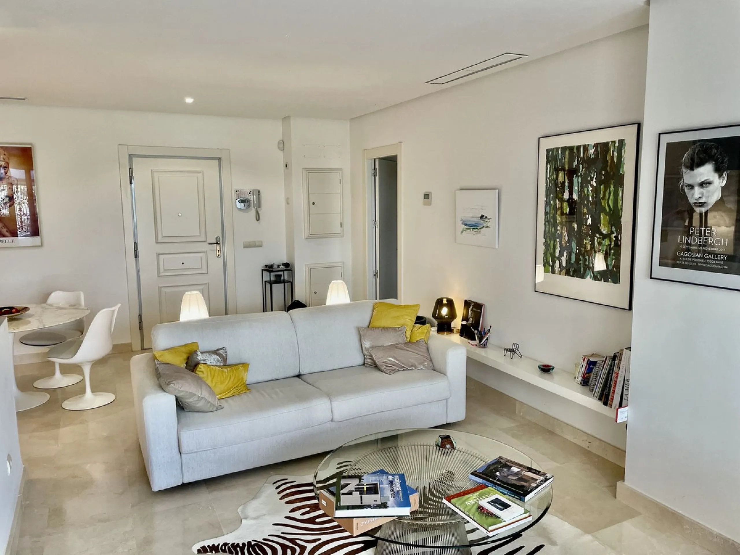 Traumwohnung in Nueva Andalucia: Privatsphäre, Komfort und Ruhe