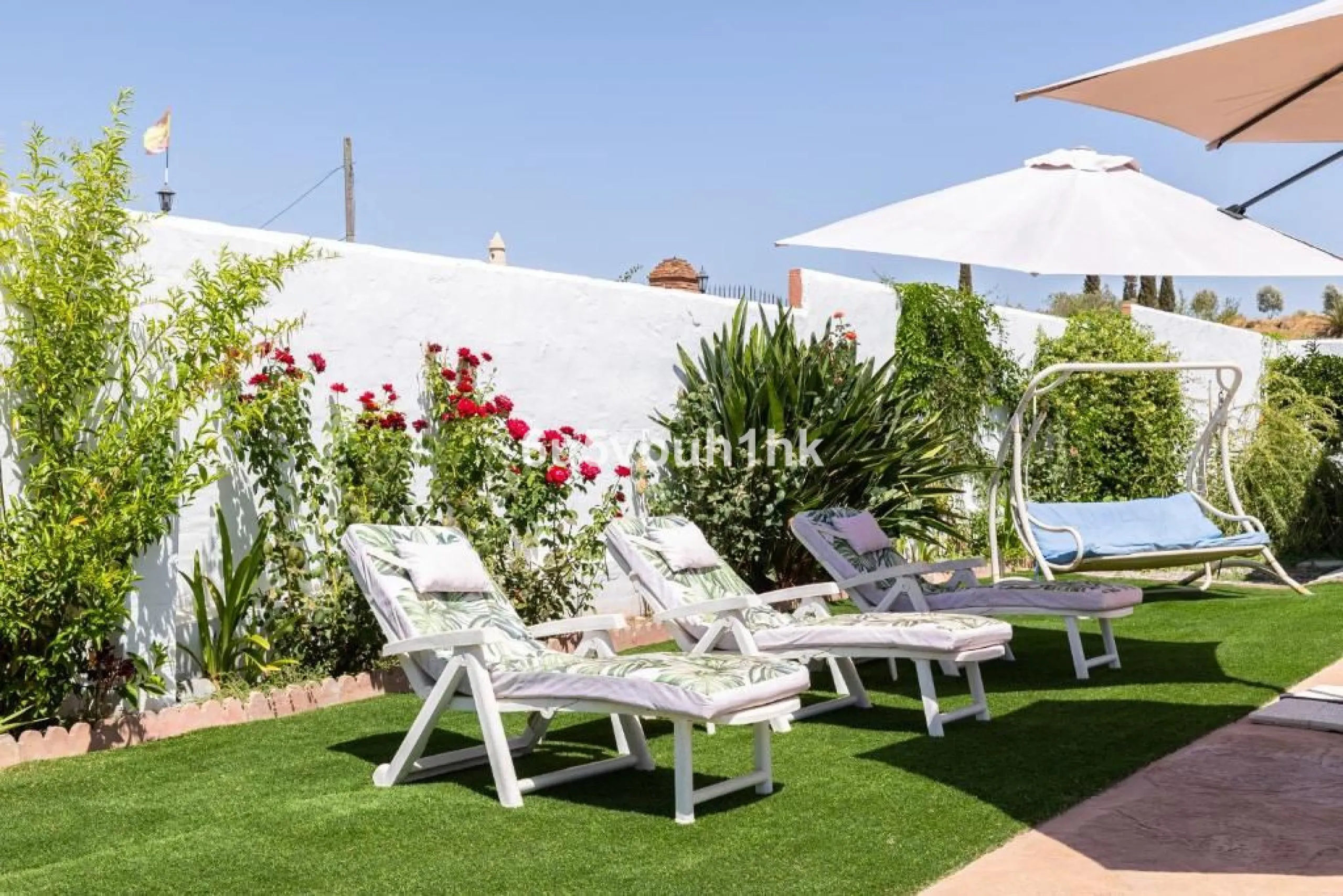 House - Finca - Cortijo в продаже в Málaga, Málaga. В доме 8 спален и 6 ванных комнат. Площадь дома 90 м². Площадь участка 5288 м²