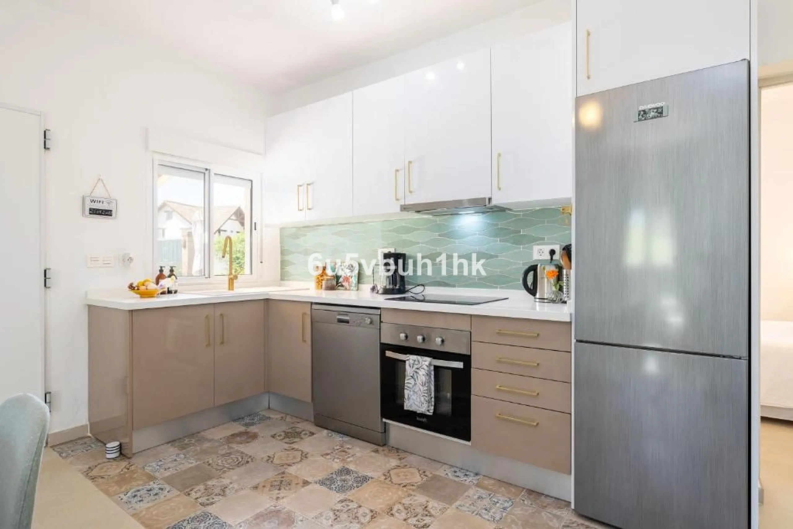 House - Finca - Cortijo в продаже в Málaga, Málaga. В доме 8 спален и 6 ванных комнат. Площадь дома 90 м². Площадь участка 5288 м²