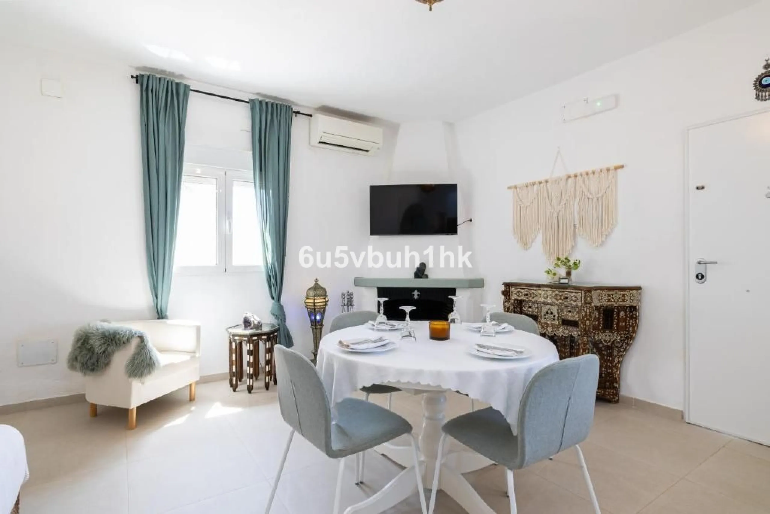 House - Finca - Cortijo в продаже в Málaga, Málaga. В доме 8 спален и 6 ванных комнат. Площадь дома 90 м². Площадь участка 5288 м²