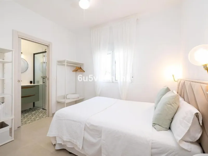 House - Finca - Cortijo в продаже в Málaga, Málaga. В доме 8 спален и 6 ванных комнат. Площадь дома 90 м². Площадь участка 5288 м²
