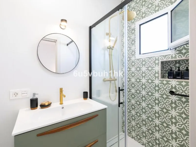 House - Finca - Cortijo в продаже в Málaga, Málaga. В доме 8 спален и 6 ванных комнат. Площадь дома 90 м². Площадь участка 5288 м²