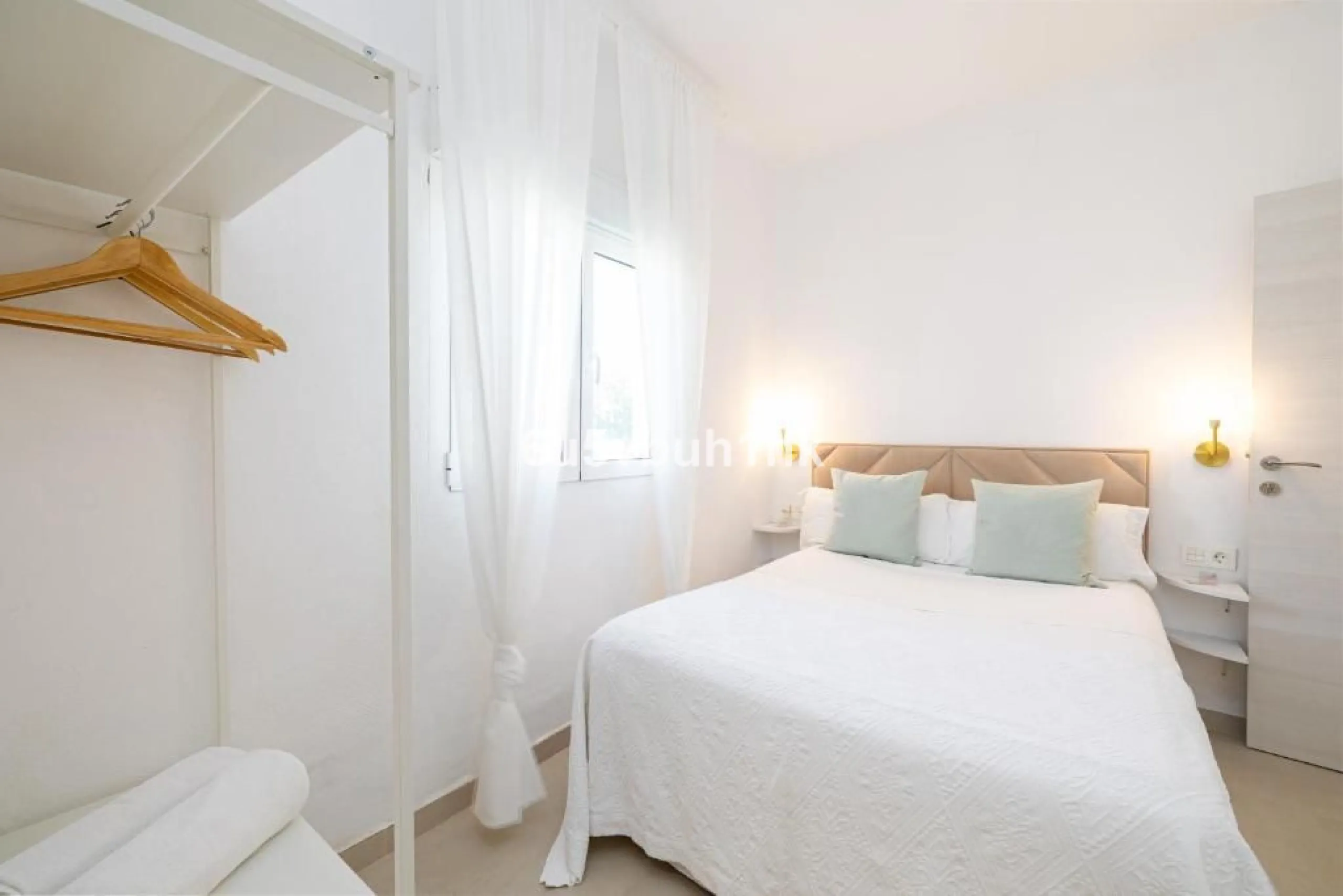 House - Finca - Cortijo в продаже в Málaga, Málaga. В доме 8 спален и 6 ванных комнат. Площадь дома 90 м². Площадь участка 5288 м²