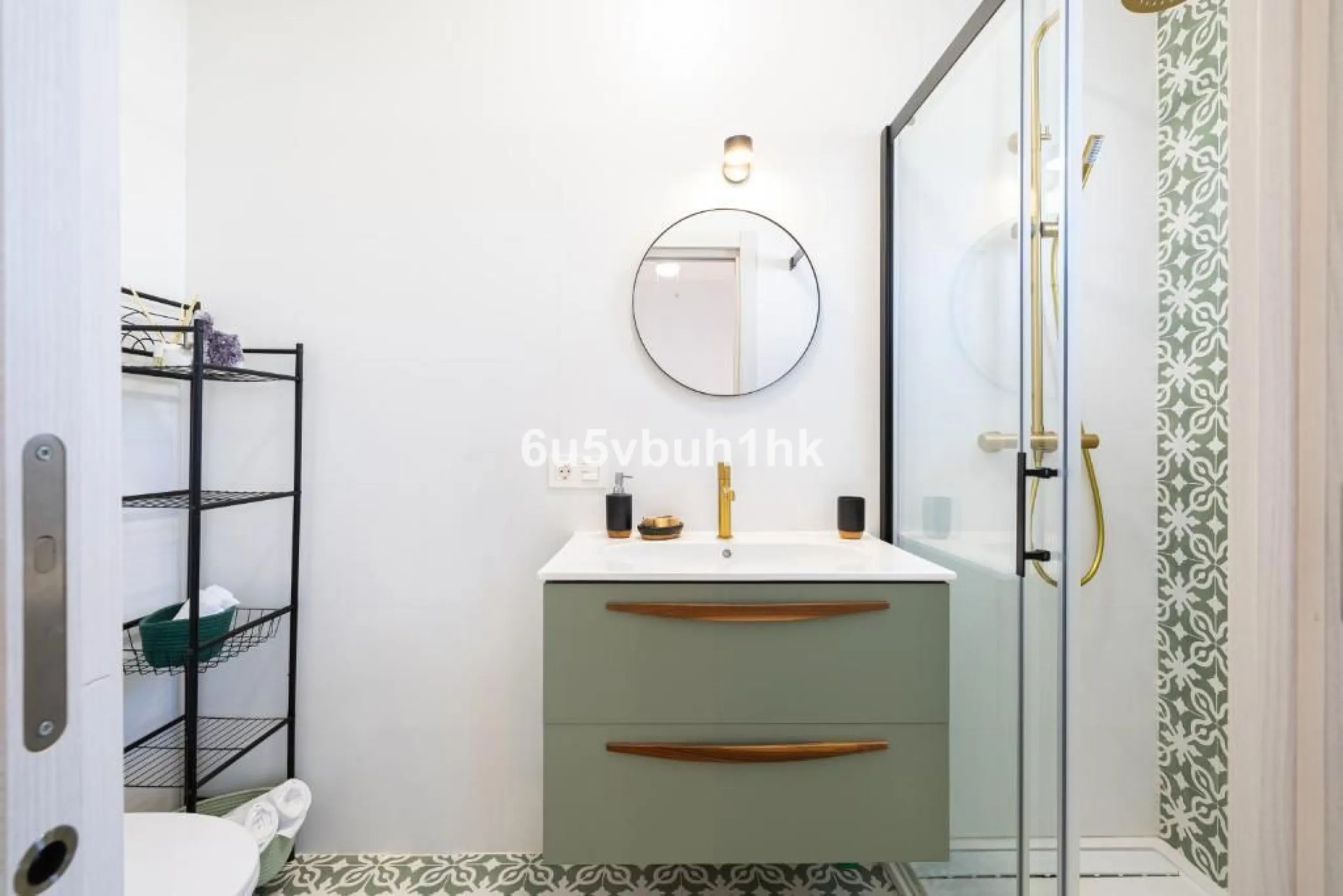 House - Finca - Cortijo в продаже в Málaga, Málaga. В доме 8 спален и 6 ванных комнат. Площадь дома 90 м². Площадь участка 5288 м²