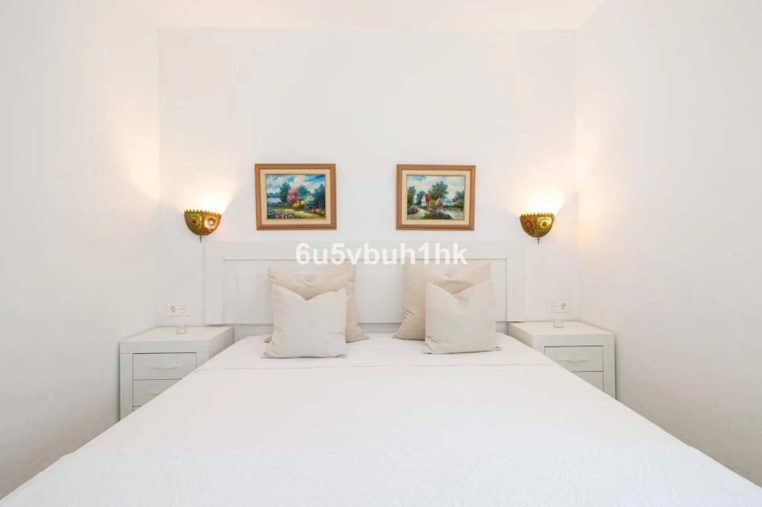 House - Finca - Cortijo в продаже в Málaga, Málaga. В доме 8 спален и 6 ванных комнат. Площадь дома 90 м². Площадь участка 5288 м²