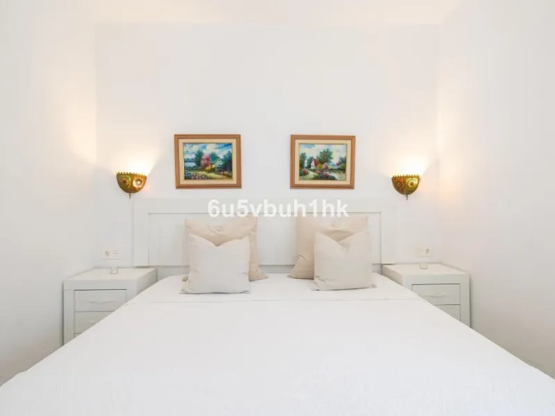 House - Finca - Cortijo в продаже в Málaga, Málaga. В доме 8 спален и 6 ванных комнат. Площадь дома 90 м². Площадь участка 5288 м²