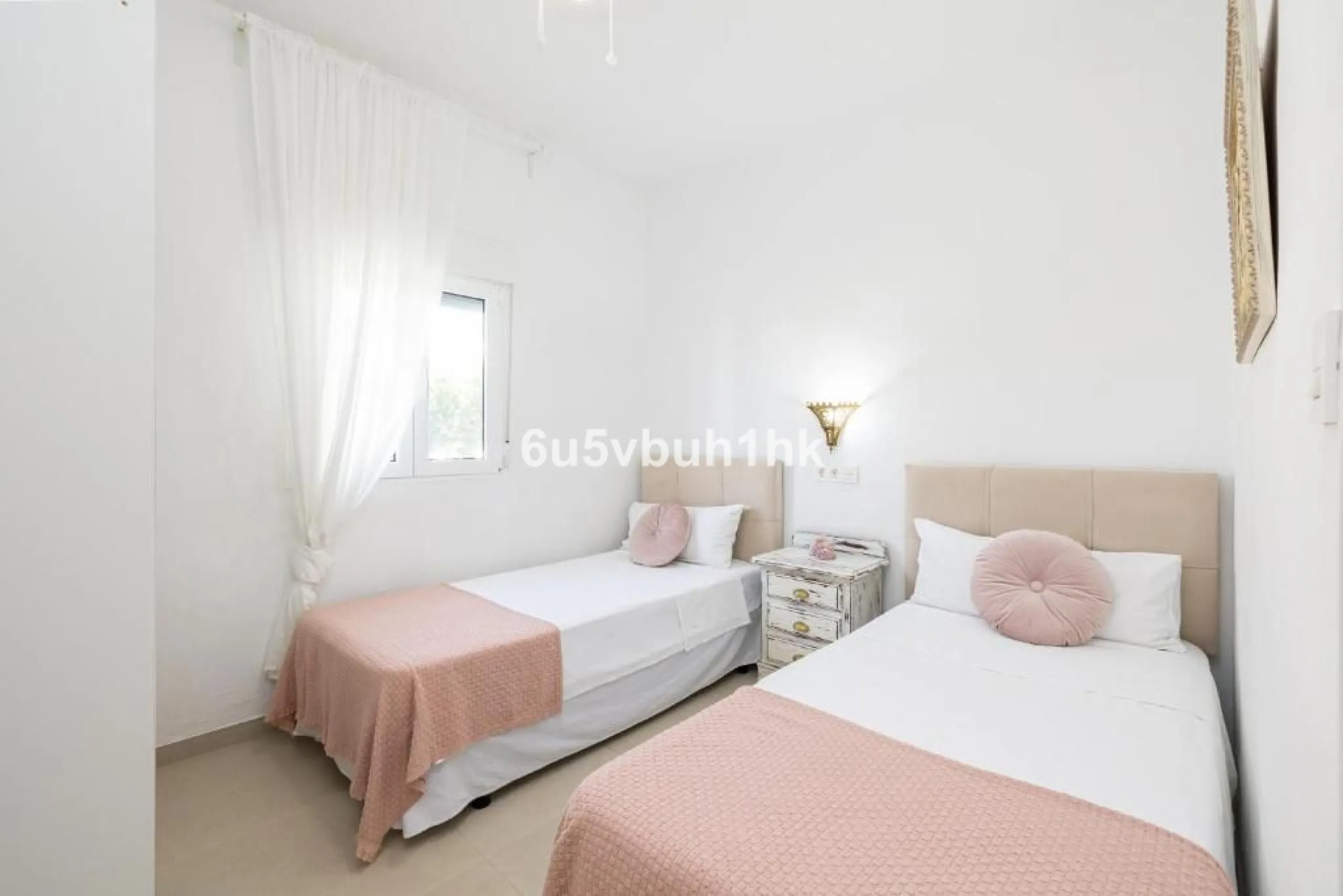 House - Finca - Cortijo в продаже в Málaga, Málaga. В доме 8 спален и 6 ванных комнат. Площадь дома 90 м². Площадь участка 5288 м²