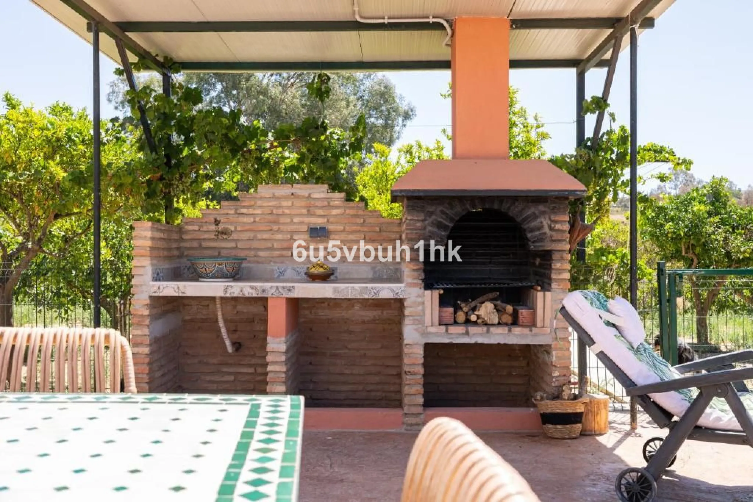 House - Finca - Cortijo в продаже в Málaga, Málaga. В доме 8 спален и 6 ванных комнат. Площадь дома 90 м². Площадь участка 5288 м²