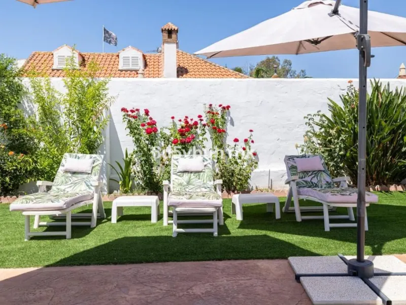 House - Finca - Cortijo в продаже в Málaga, Málaga. В доме 8 спален и 6 ванных комнат. Площадь дома 90 м². Площадь участка 5288 м²