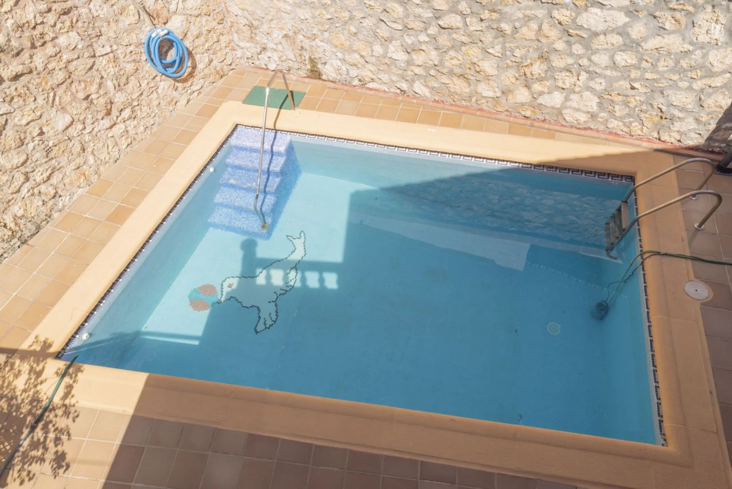 House - Detached Villa в продаже в Málaga, Málaga. В доме 6 спален и 3 ванных комнат. Площадь дома 375 м²