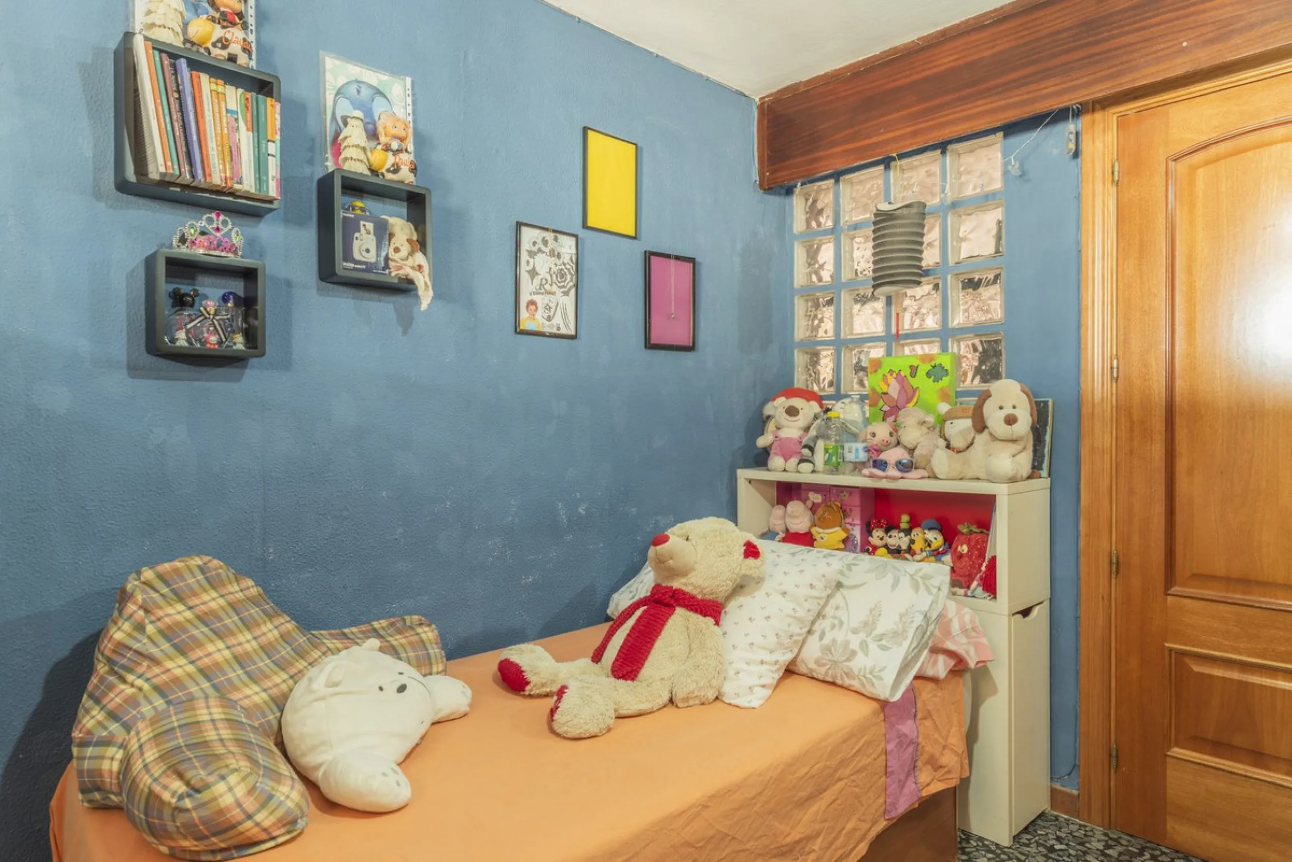 House - Detached Villa в продаже в Málaga, Málaga. В доме 6 спален и 3 ванных комнат. Площадь дома 375 м²
