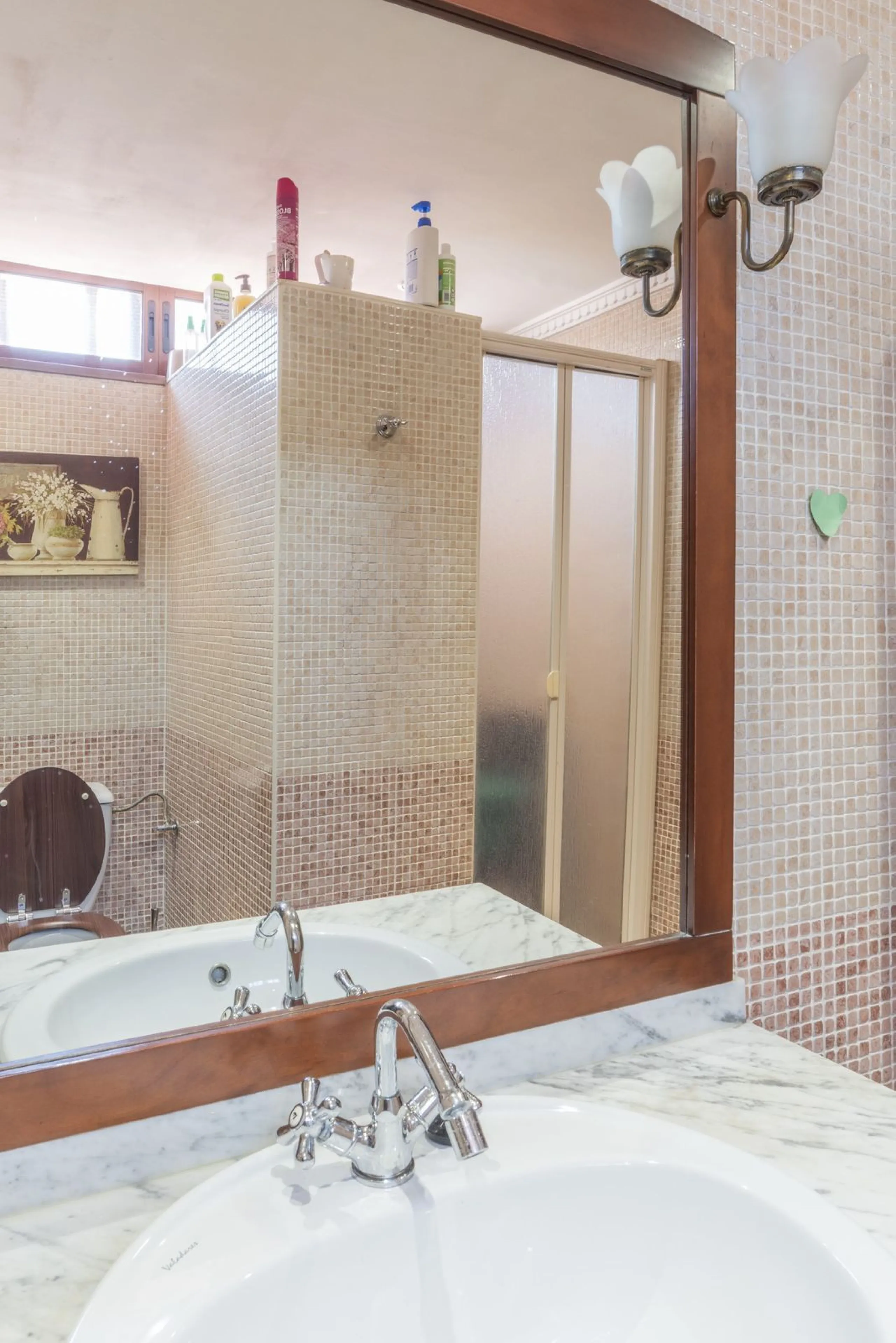 House - Detached Villa в продаже в Málaga, Málaga. В доме 6 спален и 3 ванных комнат. Площадь дома 375 м²
