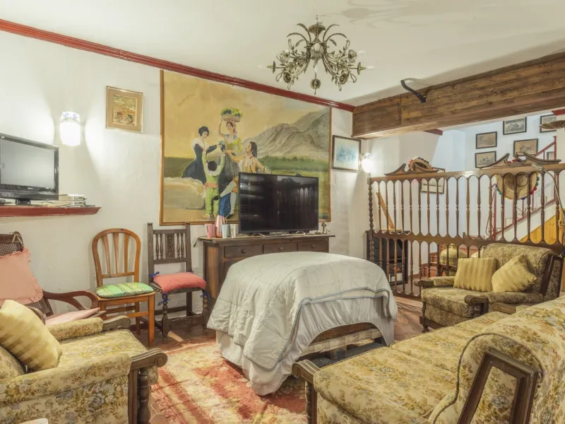 House - Detached Villa в продаже в Málaga, Málaga. В доме 6 спален и 3 ванных комнат. Площадь дома 375 м²