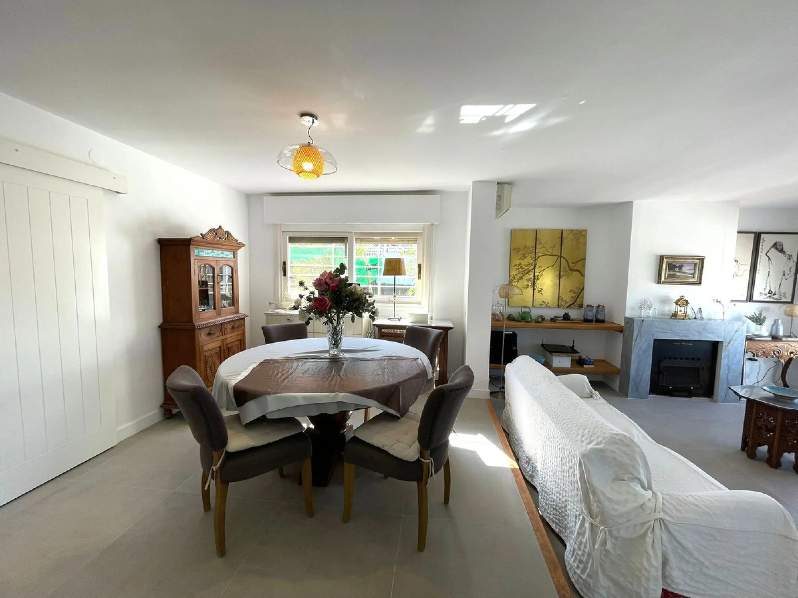 Independent Villa in Estepona – 984 m² Plot and 273 m² Built