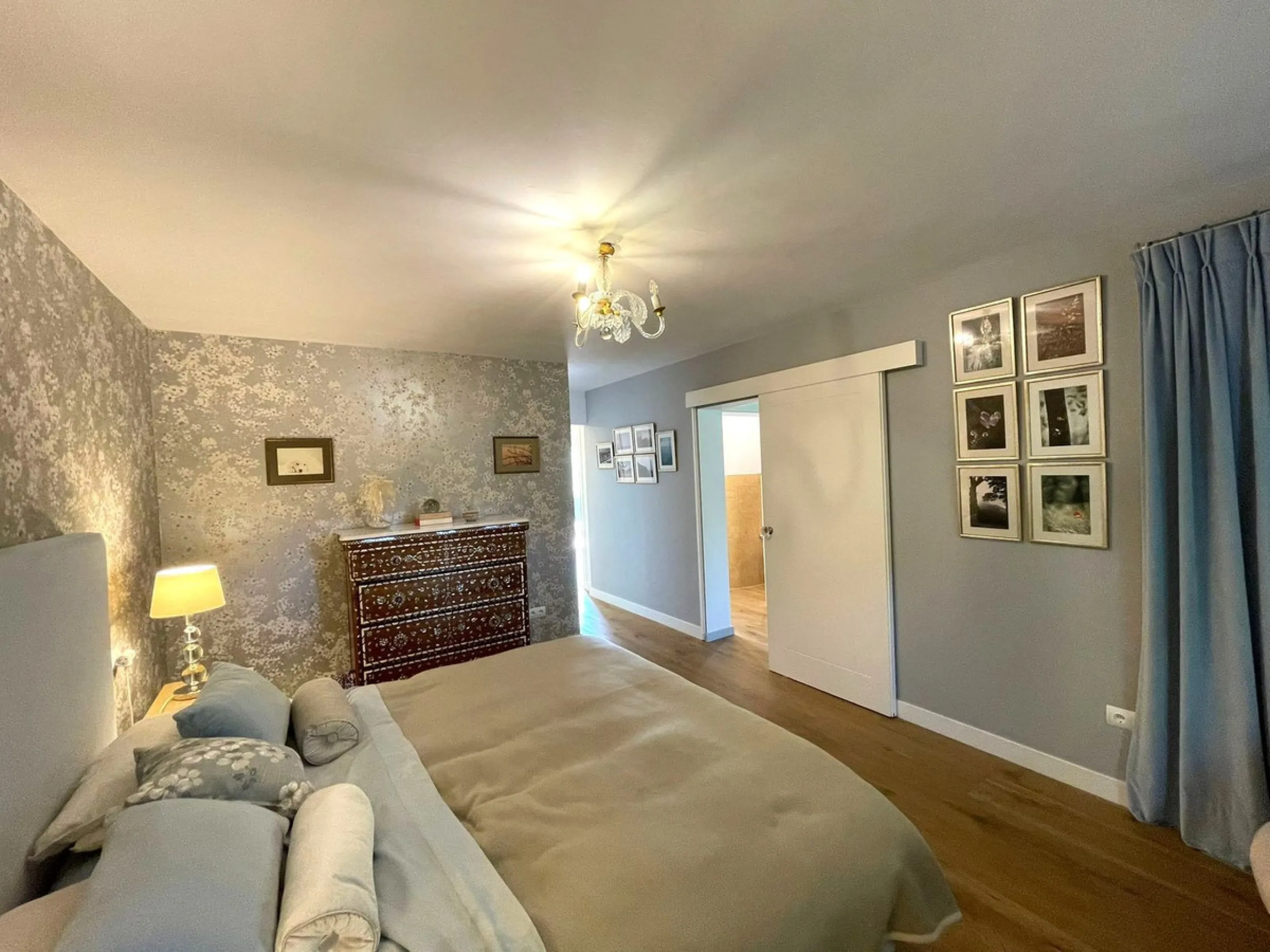 Independent Villa in Estepona – 984 m² Plot and 273 m² Built