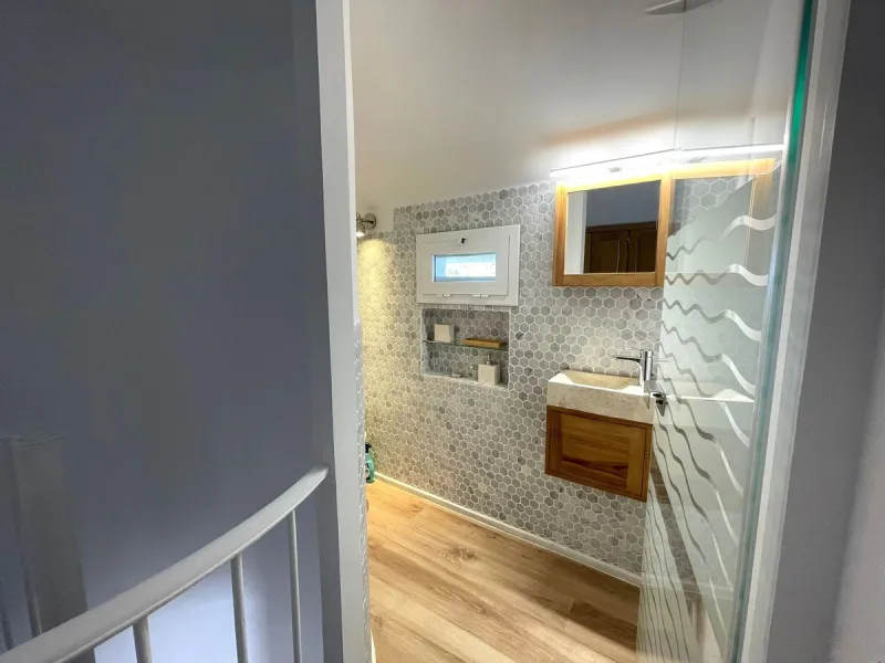 Independent Villa in Estepona – 984 m² Plot and 273 m² Built