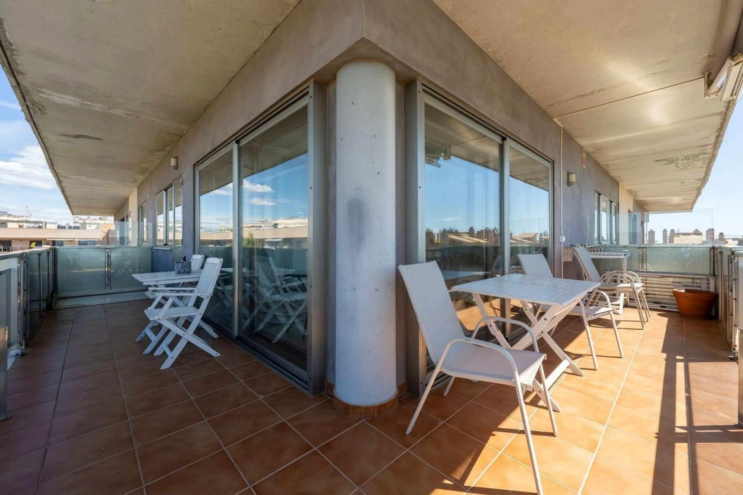 Elegant and bright penthouse near the sea in Cambrils, Costa Dorada