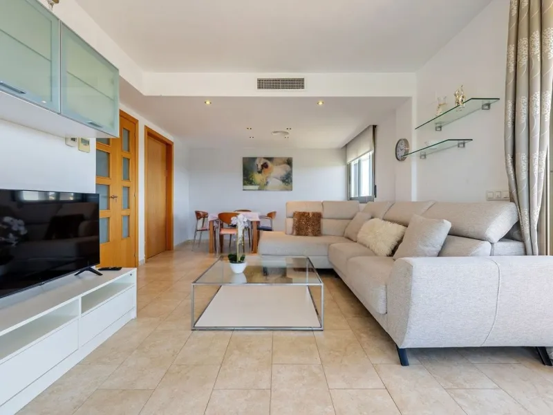 Elegant and bright penthouse near the sea in Cambrils, Costa Dorada
