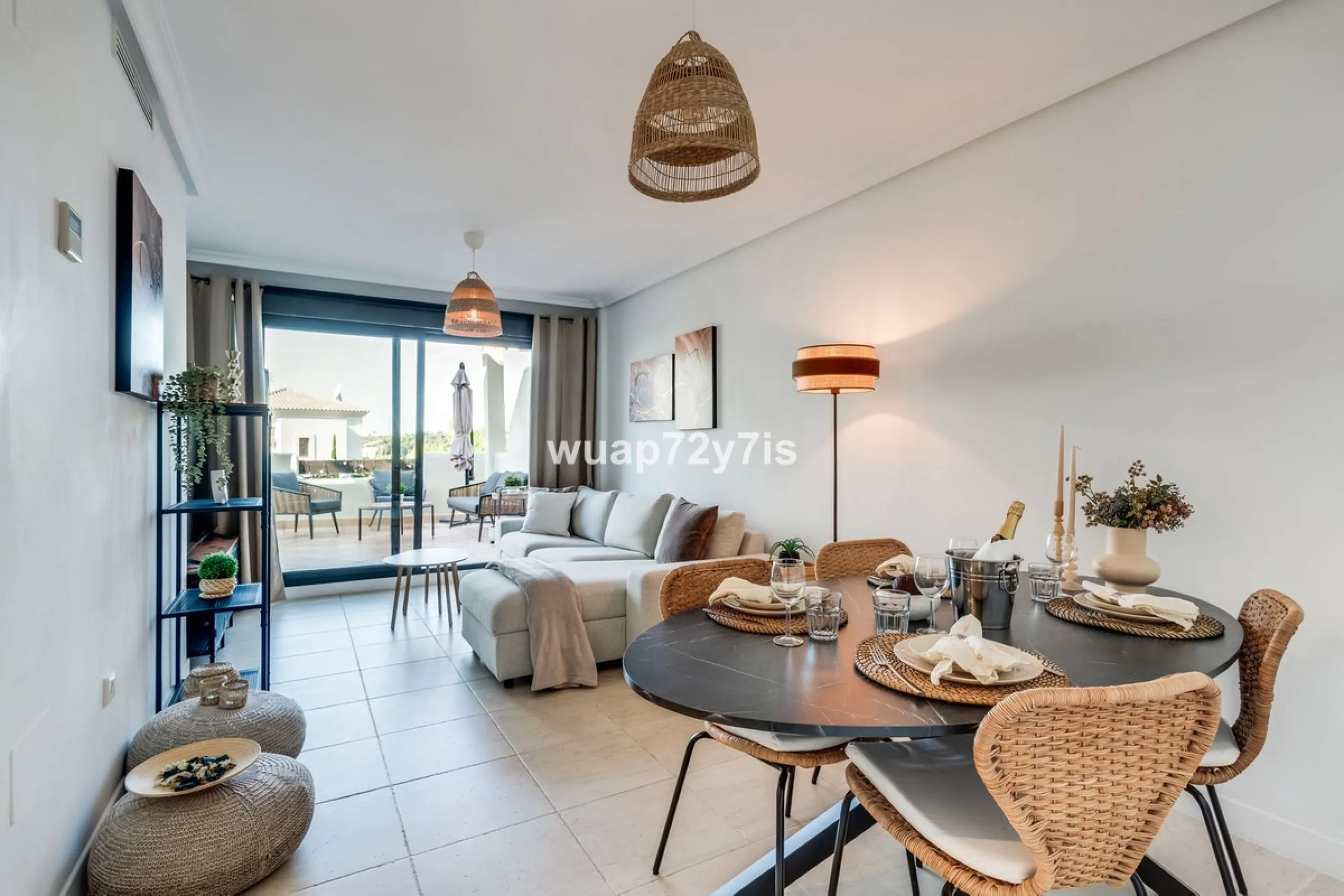 Stylish 2-Bedroom Apartment with Sea Views in Sunset Golf, Selwo, Estepona