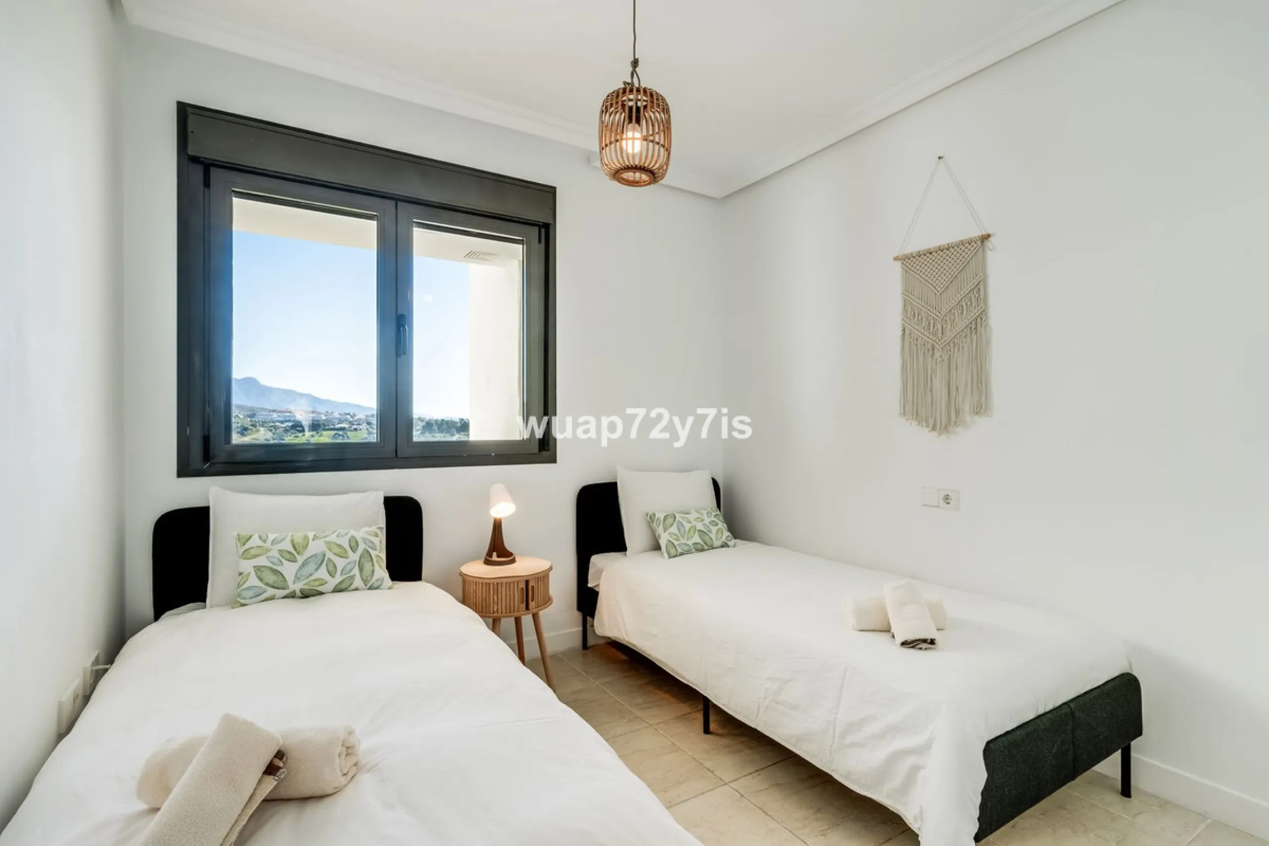 Stylish 2-Bedroom Apartment with Sea Views in Sunset Golf, Selwo, Estepona