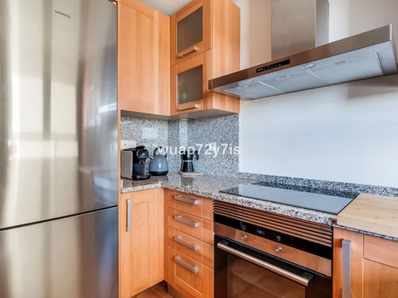 Stylish 2-Bedroom Apartment with Sea Views in Sunset Golf, Selwo, Estepona