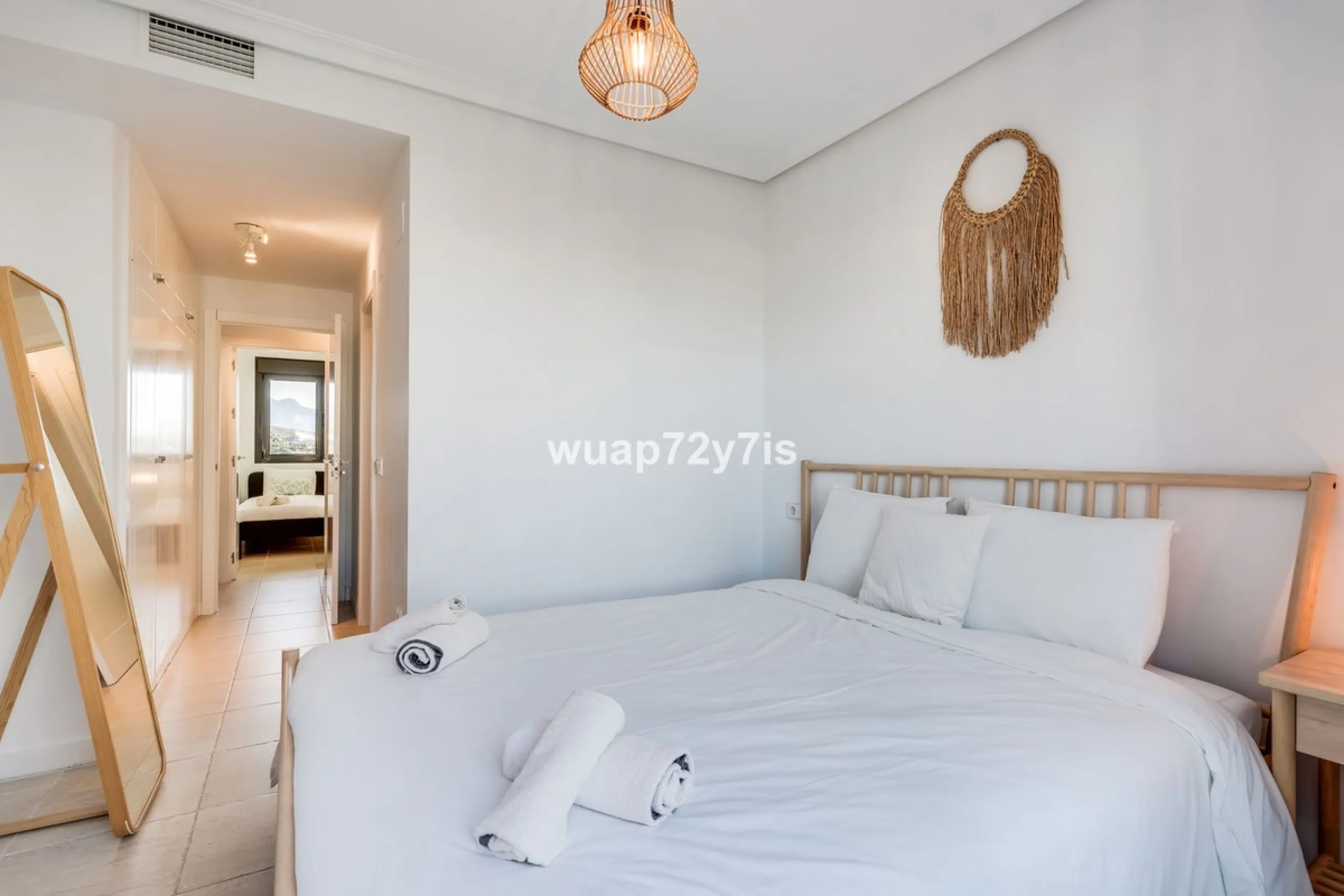 Stylish 2-Bedroom Apartment with Sea Views in Sunset Golf, Selwo, Estepona