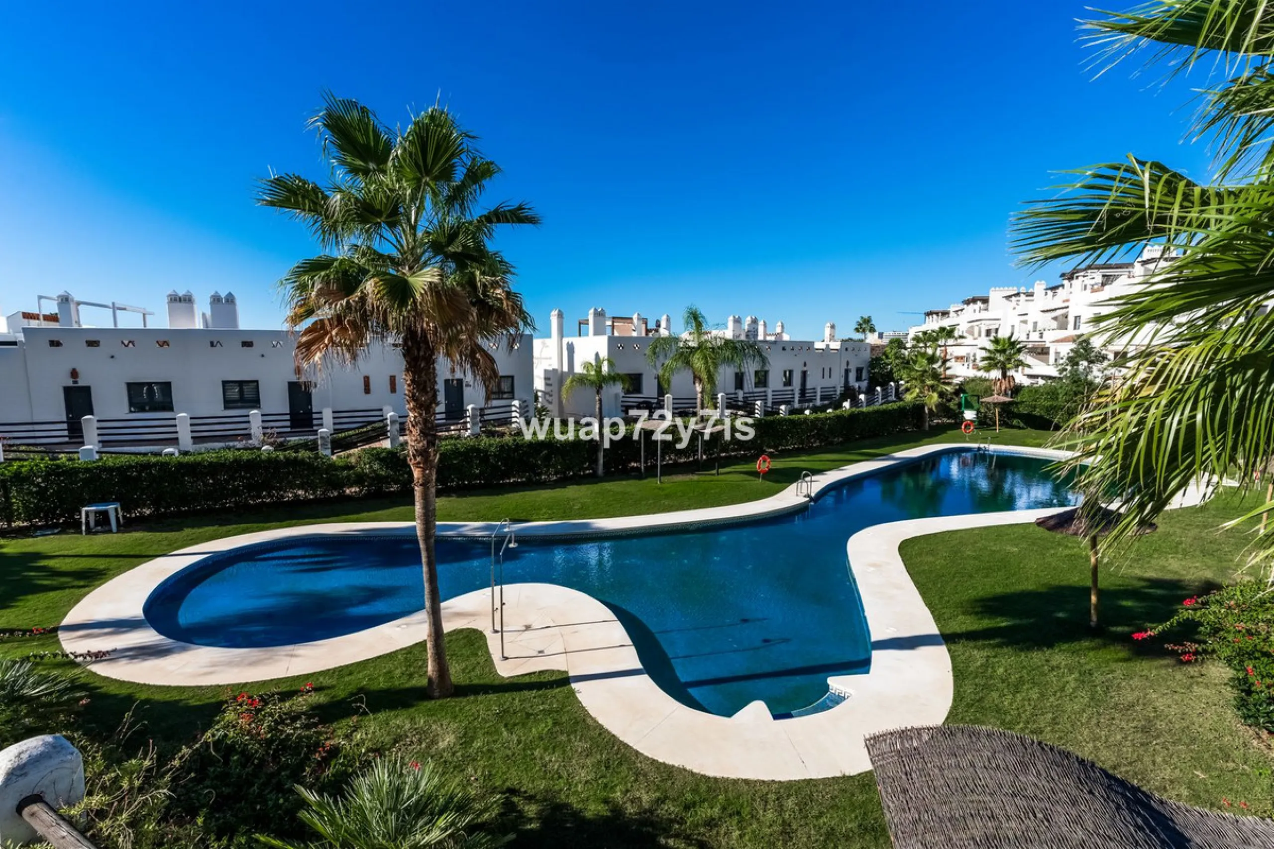 Stylish 2-Bedroom Apartment with Sea Views in Sunset Golf, Selwo, Estepona