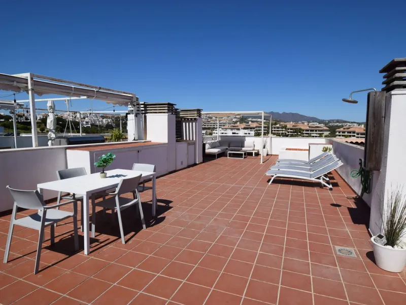 Apartment - Penthouse в продаже в Mijas, Málaga. В доме 3 спален и 2 ванных комнат. Площадь дома 70 м²