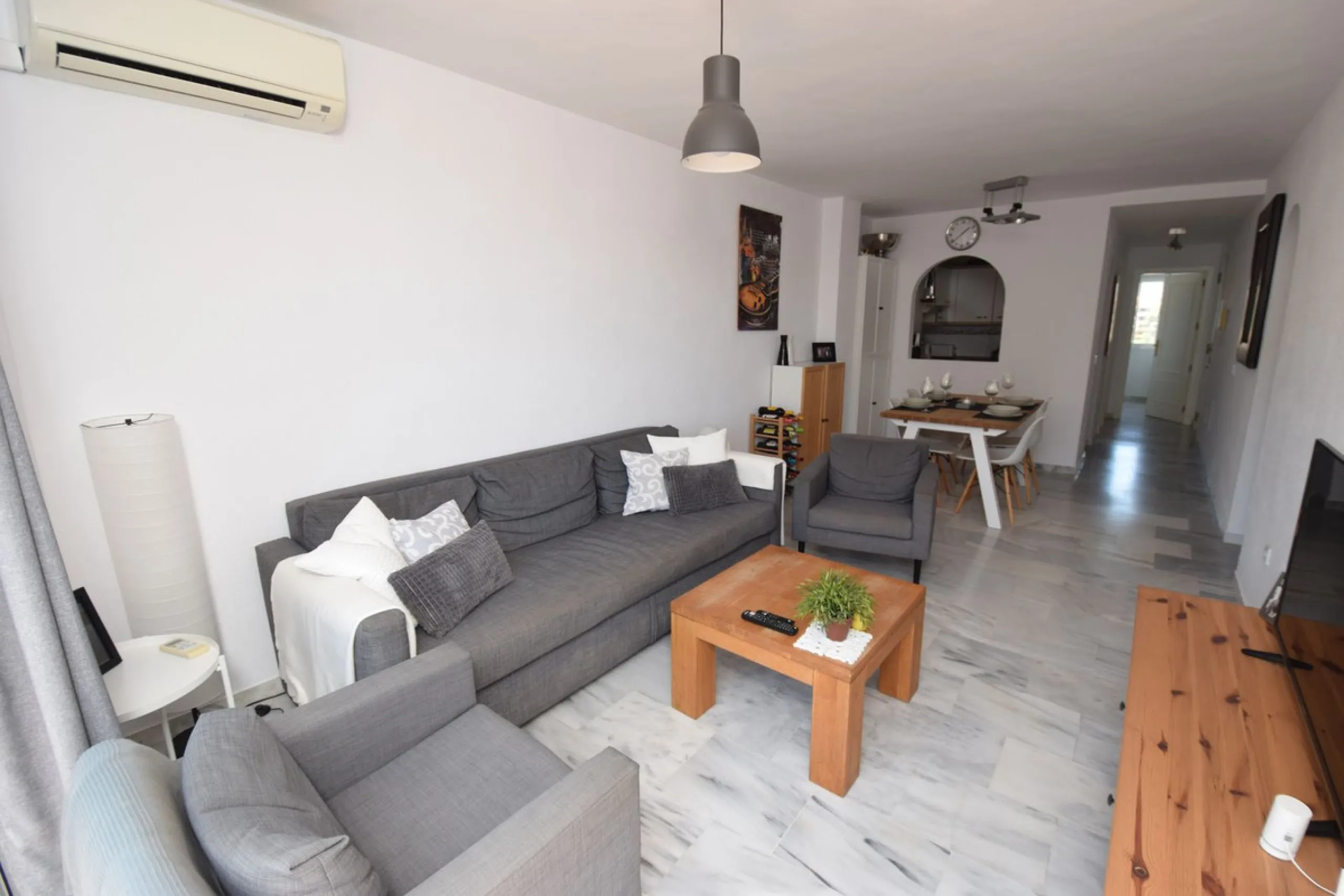 Apartment - Penthouse в продаже в Mijas, Málaga. В доме 3 спален и 2 ванных комнат. Площадь дома 70 м²