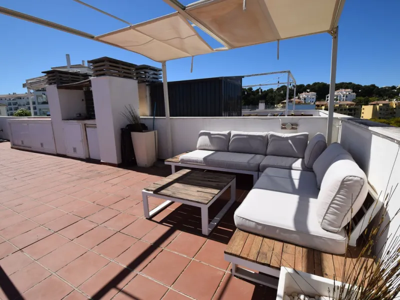 Apartment - Penthouse в продаже в Mijas, Málaga. В доме 3 спален и 2 ванных комнат. Площадь дома 70 м²