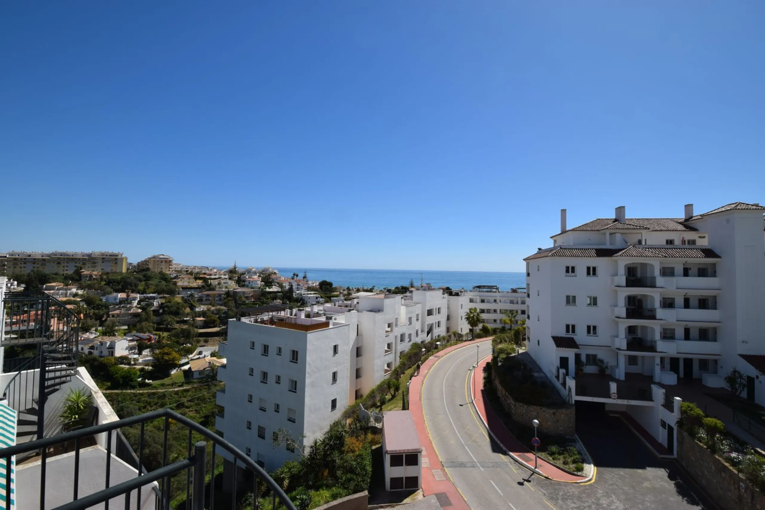 Apartment - Penthouse в продаже в Mijas, Málaga. В доме 3 спален и 2 ванных комнат. Площадь дома 70 м²