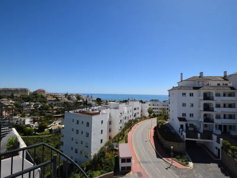 Apartment - Penthouse в продаже в Mijas, Málaga. В доме 3 спален и 2 ванных комнат. Площадь дома 70 м²