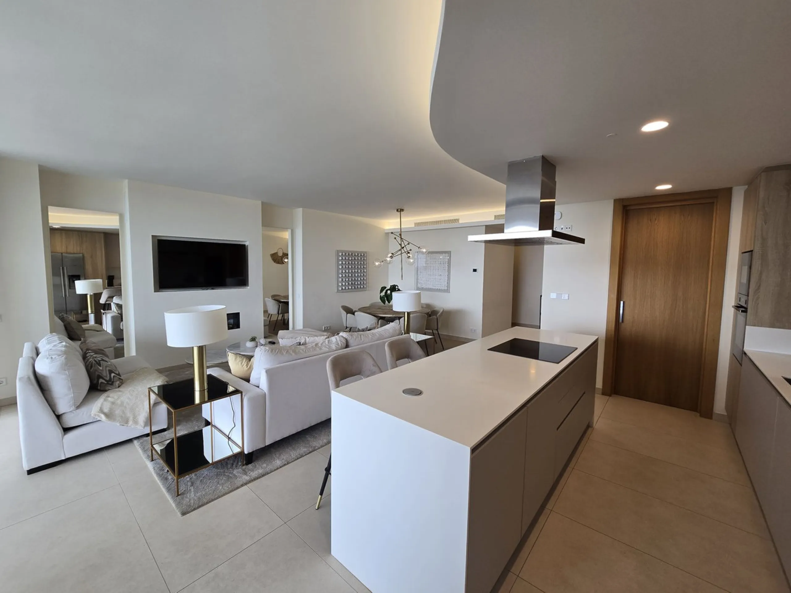 Wonderful 3 Bedroom Ground floor Corner Apartment with Spectacular Mediterranean Views in Real de La Quinta