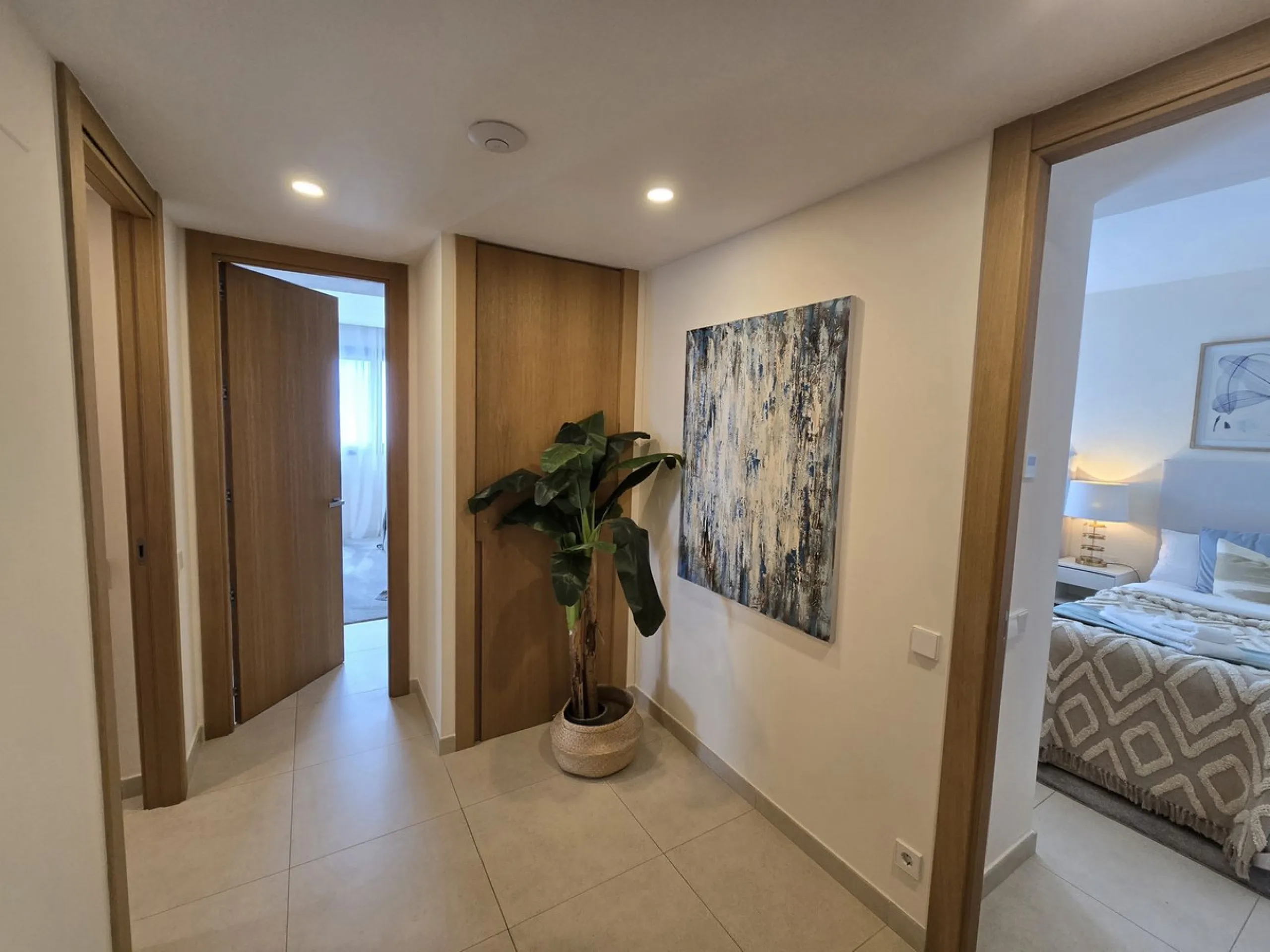 Wonderful 3 Bedroom Ground floor Corner Apartment with Spectacular Mediterranean Views in Real de La Quinta