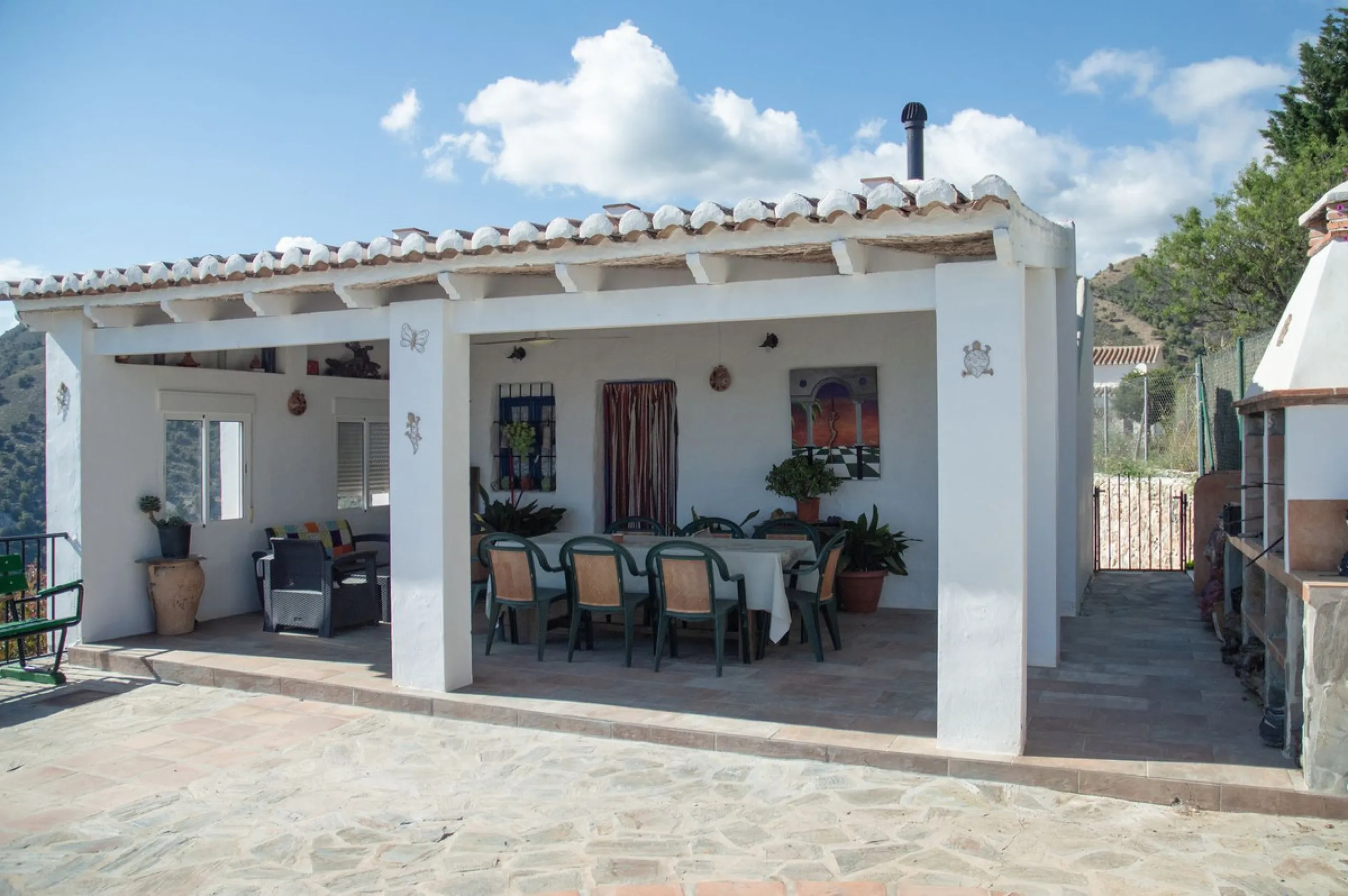 Rustic Charm and Incredible Views: Villa with Pool in the Countryside of Frigiliana